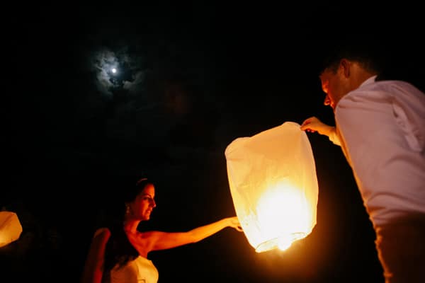 wedding-wish-sky-lanterns