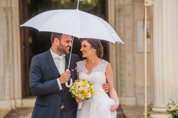 Ρομαντικός γάμος το φθινόπωρο με βροχή | Αγγελική & Δημήτρης