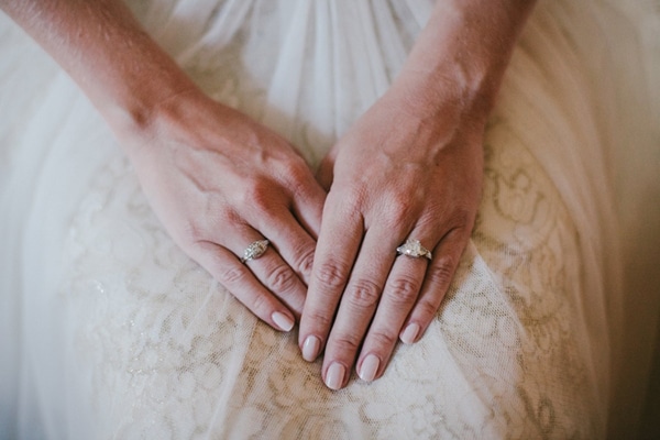 γαμος-στην-λερο-φωτογραφηση-χειροποιητο-δαχτυλιδι
