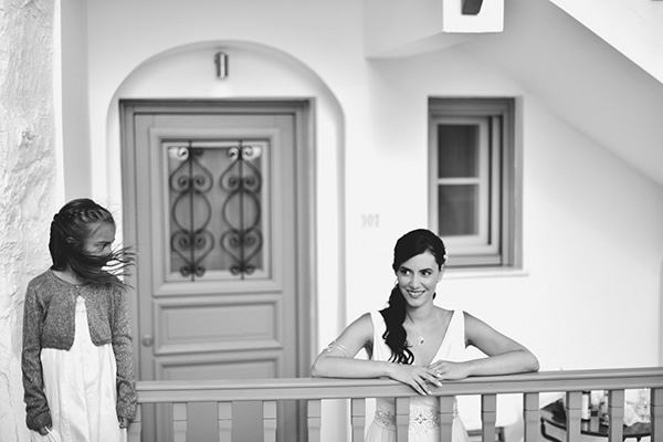 rustic-wedding-with-yellow-colors-in-amorgos-22