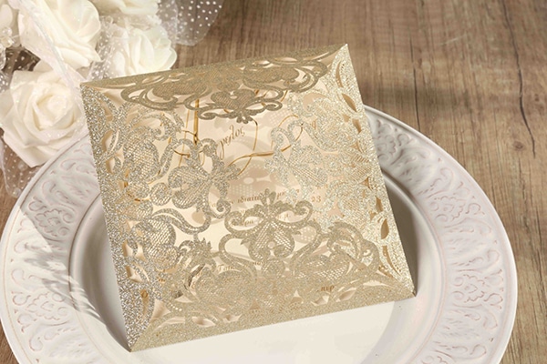lasercut-wedding-invitations-glitter-4