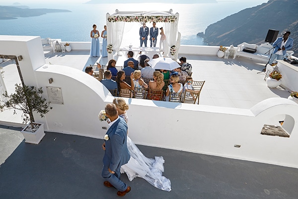 luxurious-wedding-overlooking-sea-17