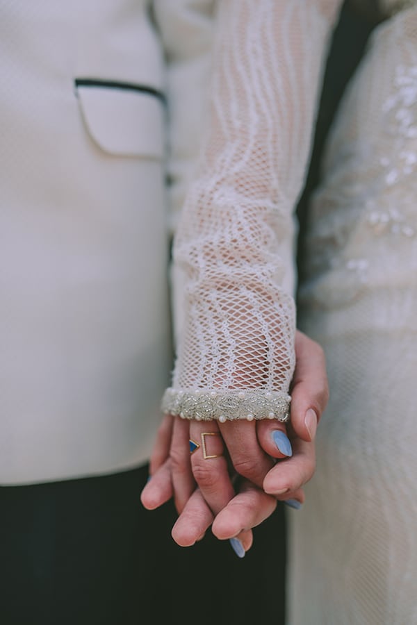 gorgeous-chic-styled-shoot-royal-blue-hues_14