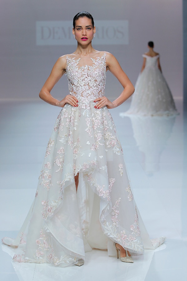 unique-dresses-timeless-elegance-demetrios-bridal-collection-2019_01