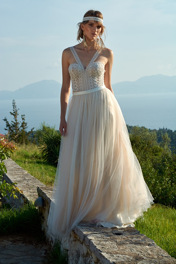 beautiful-wedding-dresses-boho-appearance-anem-collections_08