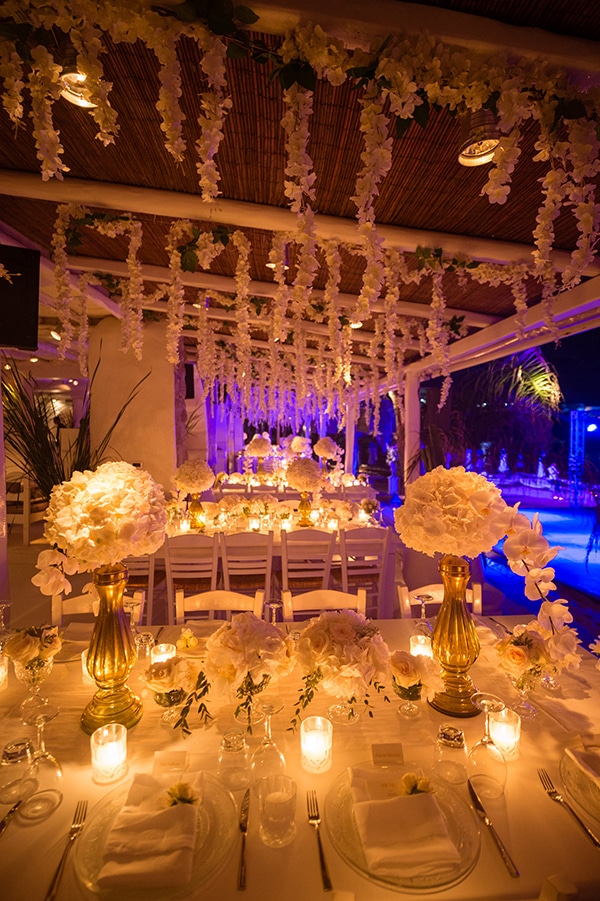 impressive-wedding-white-flowers-mykonos_23