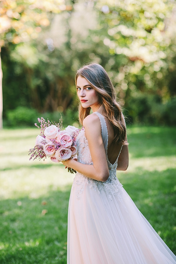 lavish-bridal-shoot-prettiest-flowers_04