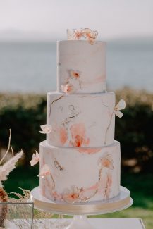 Rough – stone τούρτα γάμου