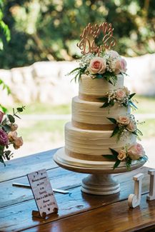 Ρομαντική τούρτα γάμου