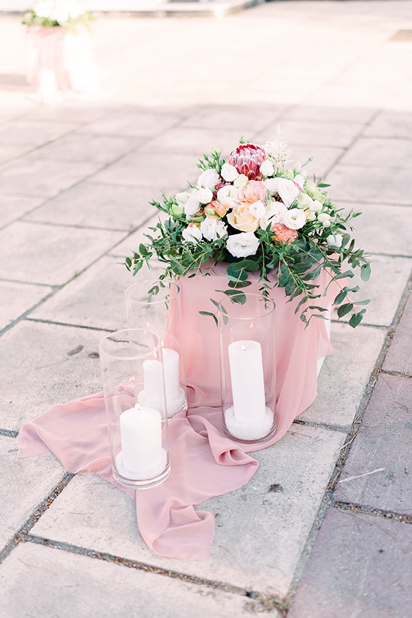 romantic-summer-wedding-pastel-hues-flowers-fairylights-korinthos_20