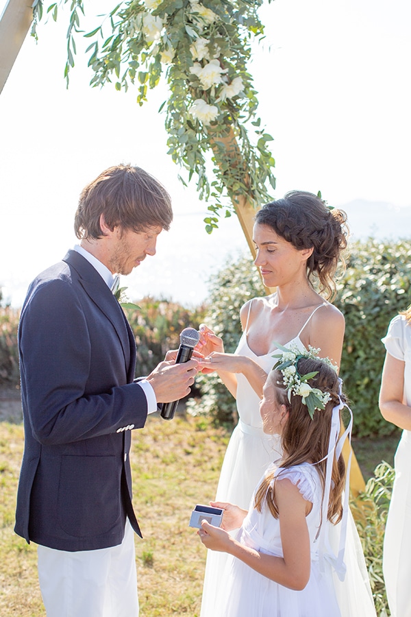 beautiful-wedding-athens-white-flowers-olive_24