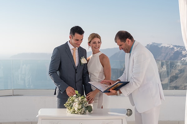 chic-elegant-wedding-santorini-white-florals_10