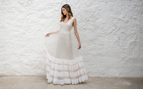 flowy-bridal-creations-katia-delatola-montern-bridal-look-bridal-collection-lace-my-dream_08