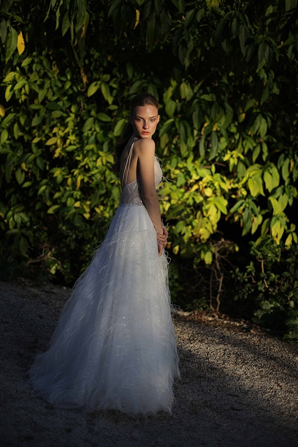 flowy-wedding-creations-ultra-romantic-bridal-look-new-bridal-collection-eleni-kollarou_06x