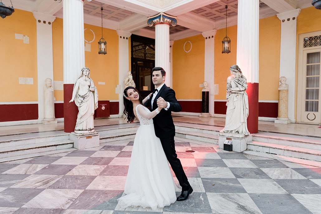 Υπέροχος χειμωνιάτικος γάμος στην Κέρκυρα σε μπορντό αποχρώσεις │ Περσεφόνη & Σπύρος