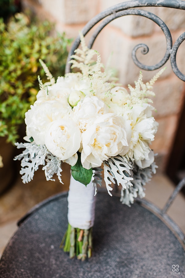 mistakes-you-should-avoid-when-choosing-your-bridal-bouquet-flowers_02.