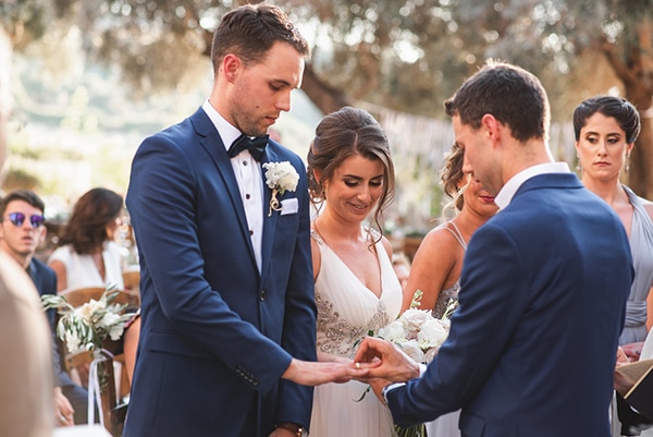 rustic-summer-wedding-crete-olives-romantic-details_21