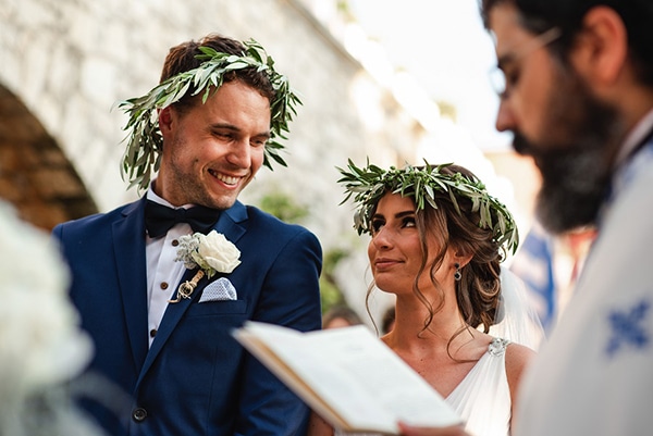 rustic-summer-wedding-crete-olives-romantic-details_25