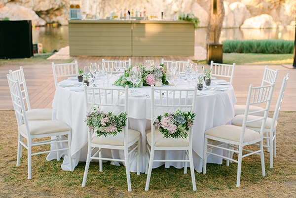 outdoor-summer-wedding-athens-gold-details-succulents_16