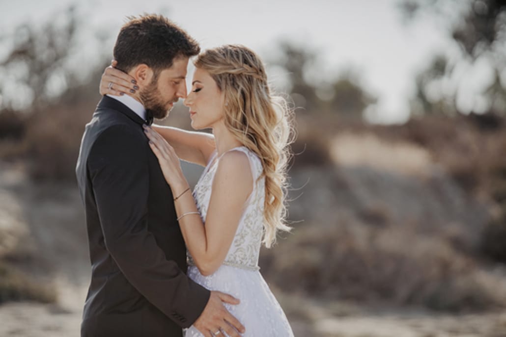 Ρομαντικός καλοκαιρινός γάμος στην Λάρνακα με ορτανσίες και dusty pink λεπτομέρειες │ Νίκη & Γιαννάκης