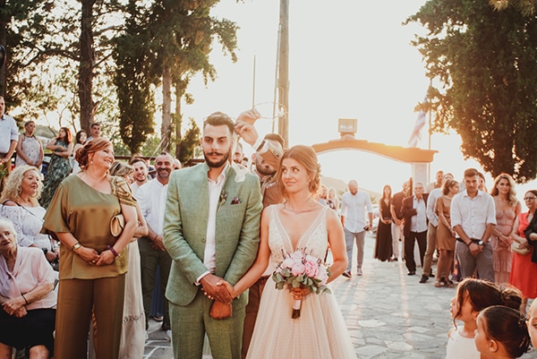 rustic-summer-wedding-thessaloniki-lavender-peonies_31