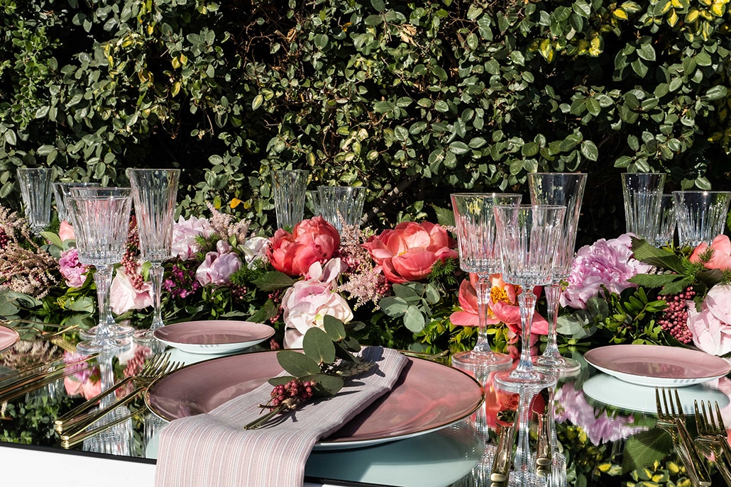 Luxurious ιδέες διακόσμησης γάμου με καθρέπτες και dusty pink αποχρώσεις