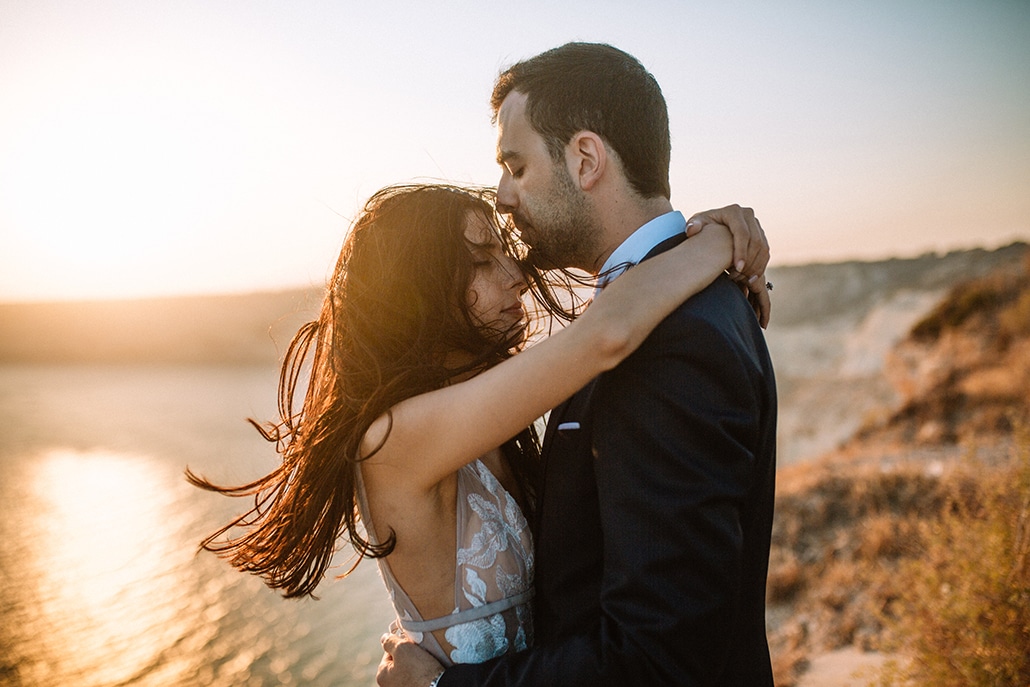 Ρομαντικός φθινοπωρινός γάμος στη Λευκωσία με πινελιές του μωβ │ Ραφαέλλα & Κυριάκος