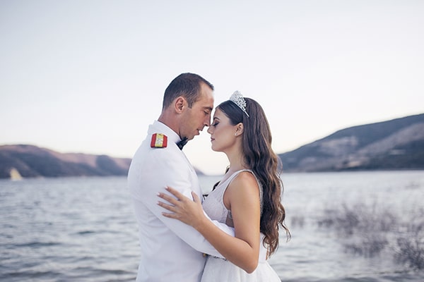 Στρατιωτικός γάμος στη Λεμεσό με ελιά και λευκά τριαντάφυλλα │ Άννα & Νικόλας