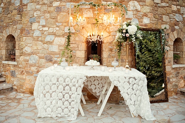 fall-wedding-romantic-white-floral-design_07