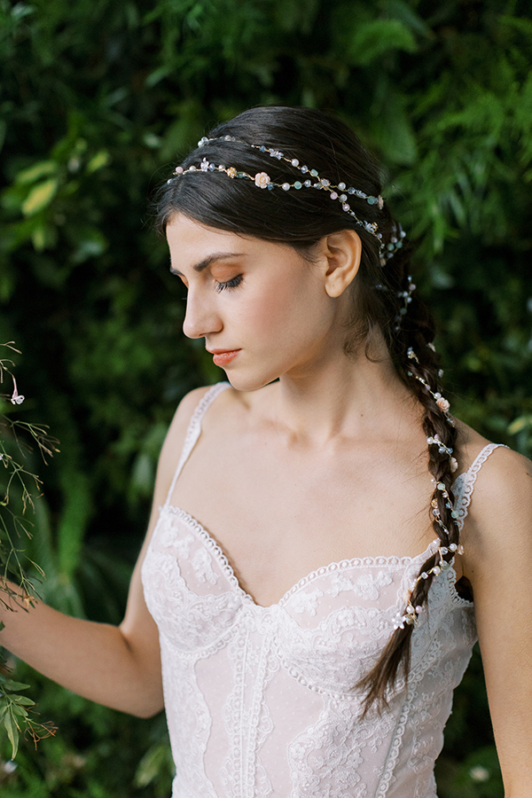 impressive-bridal--headbands-tiaras-hair-accessories-utterly-romantic-look_10