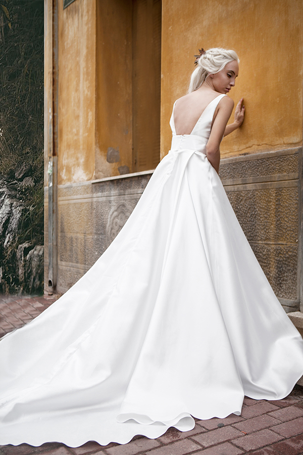 elegant-wedding-dresses-anastasia-aravani-bridal-couture-stylish-look_04x