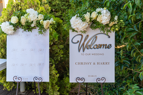 summer-wedding-athens-impressive-flower-arrangments-white-roses_06