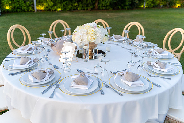 summer-wedding-athens-impressive-flower-arrangments-white-roses_09
