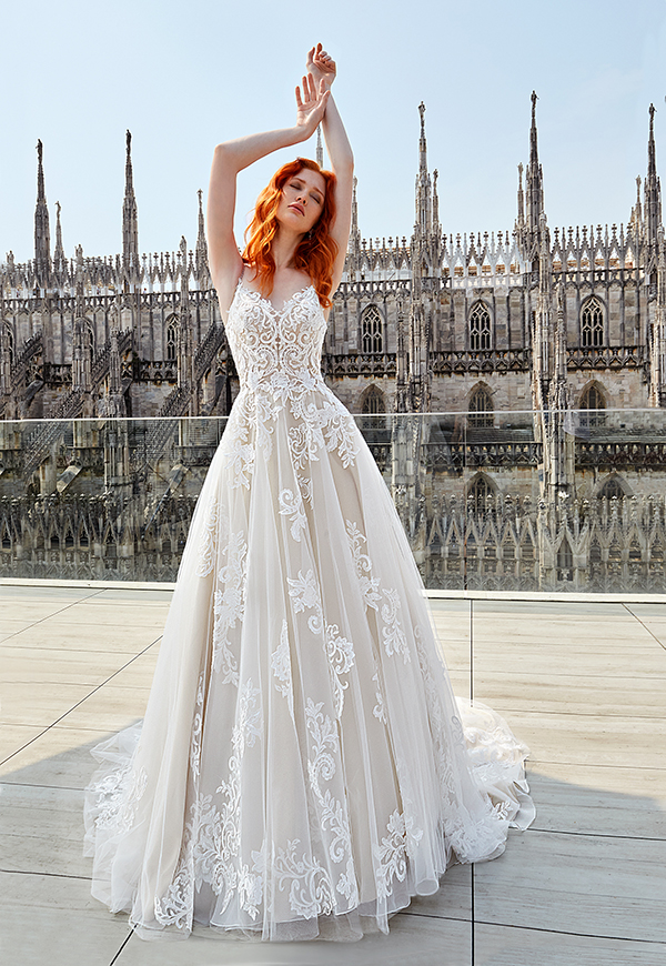 flowy-wedding-dresses-romantic-bridal-look_03