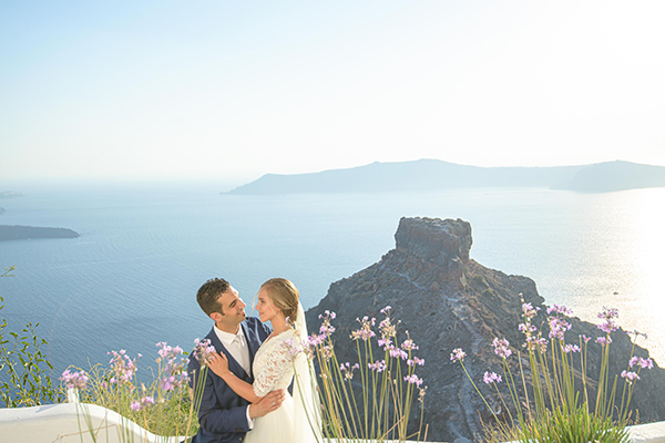 romantic-day-after-shoot-santorini-island-magnificent-shoots_05x
