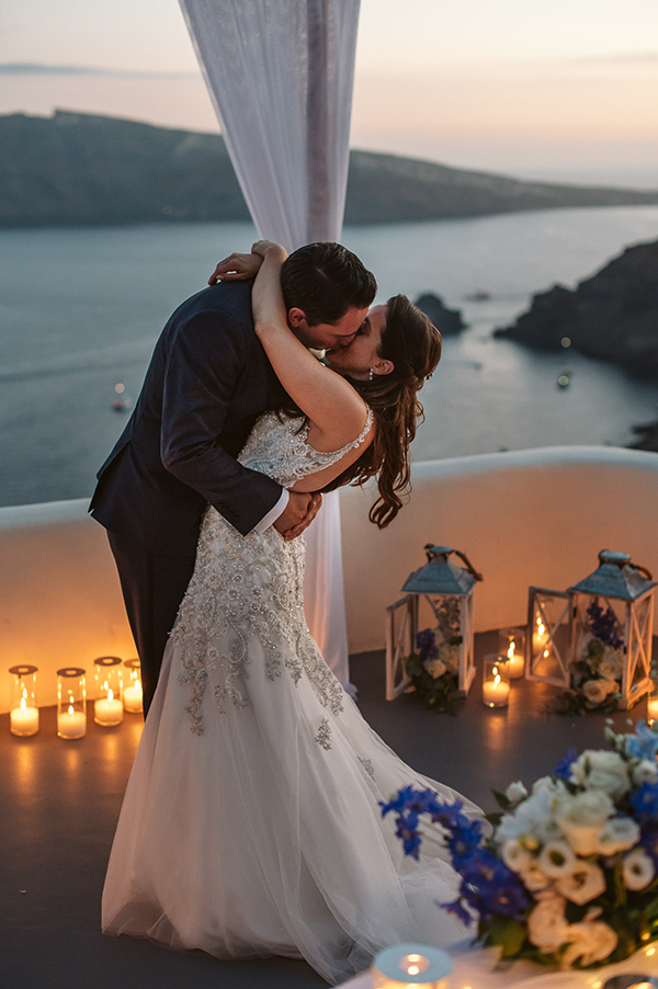 romantic-wedding-santorini-island-impressive-white-blue-florals_33