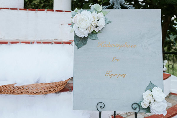 summer-wedding-white-hydrangeas-elegant-touches_28