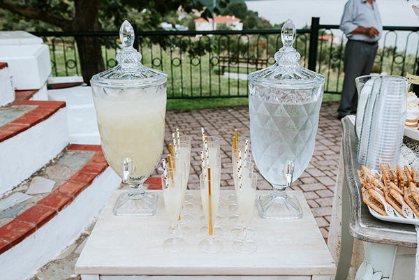 summer-wedding-white-hydrangeas-elegant-touches_30