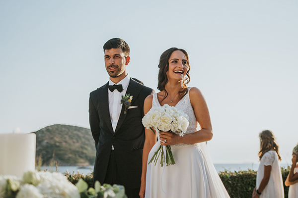 Elegant καλοκαιρινός γάμος στην Αθήνα με χρυσές πινελιές │ Ιωάννα & Θανάσης