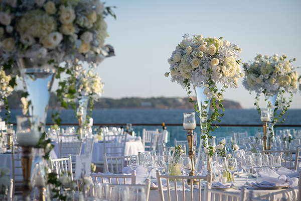 glamorous-wedding-sea-view-luxurious-details_06