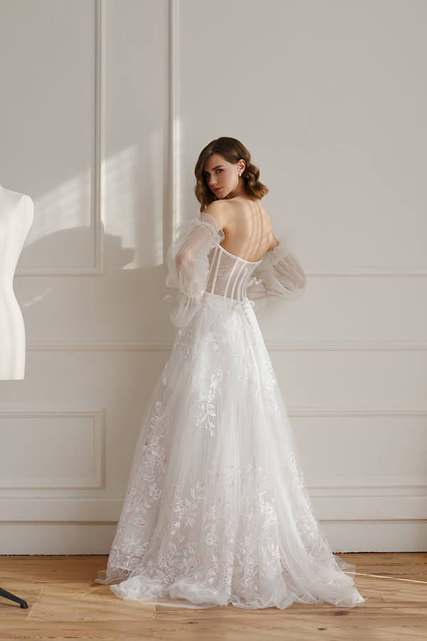 impressive-wedding-gowns-luccia-b-bridal-look_02