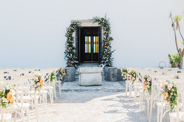 romantic-corfu-wedding-stunning-florals-orange-blue-hues_14x
