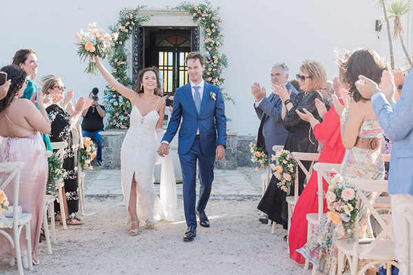 romantic-corfu-wedding-stunning-florals-orange-blue-hues_27