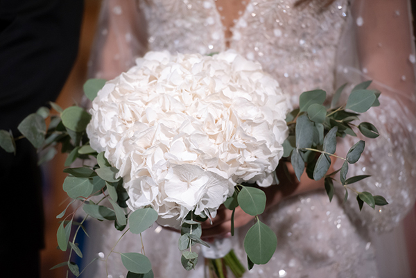 romantic-fall-wedding-limassol-white-hydrangeas_13