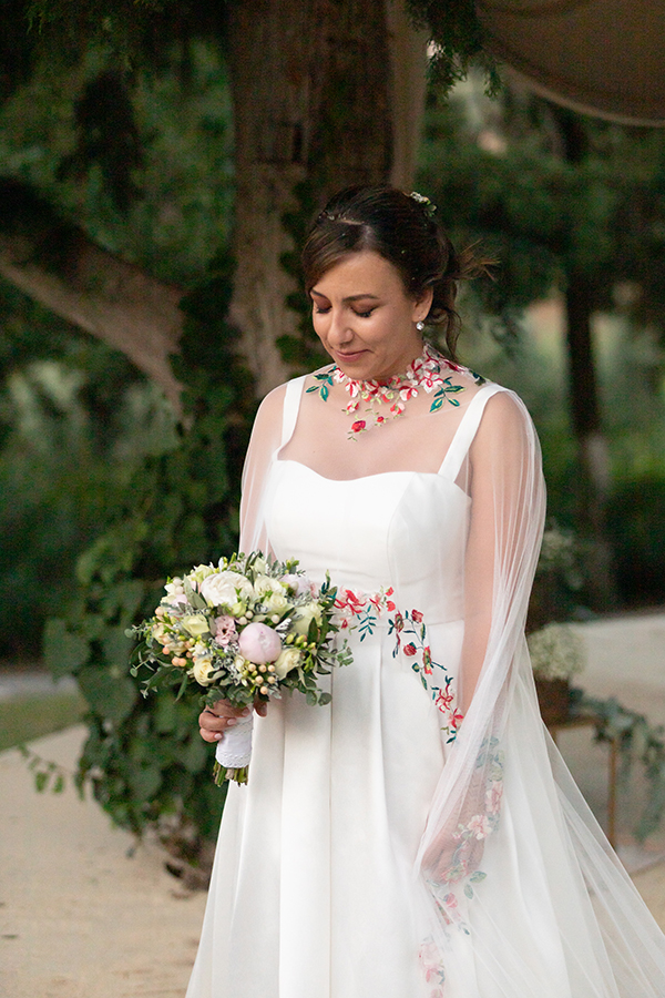 rustic-wedding-crete-florals-pastel-tones_20z