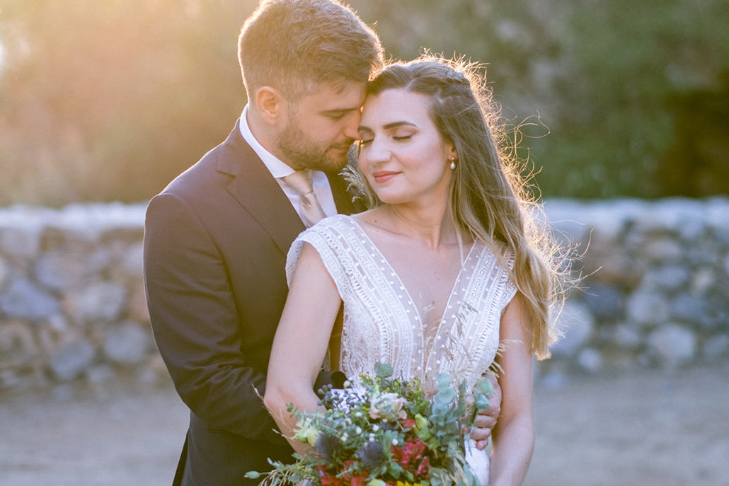Boho καλοκαιρινός γάμος στην Καλαμάτα με ηλιοτρόπια │ Ρένια & Γιώργος