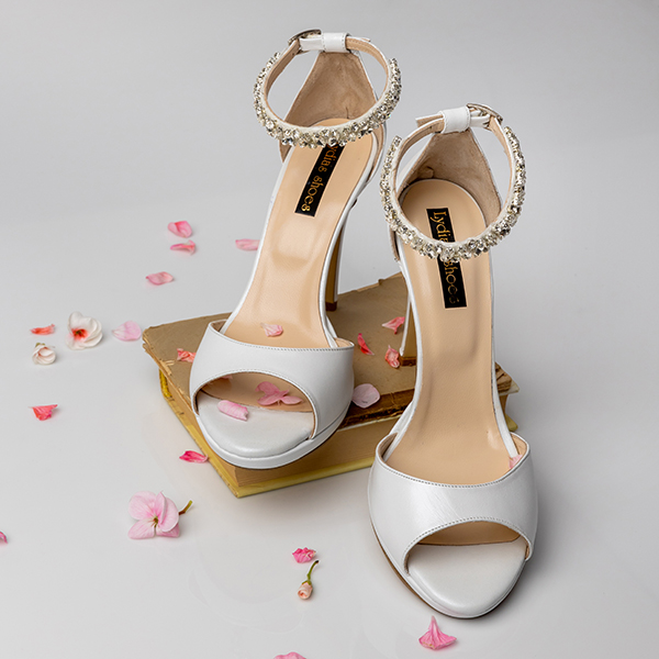chic-bridal-shoes-elegant-look_04