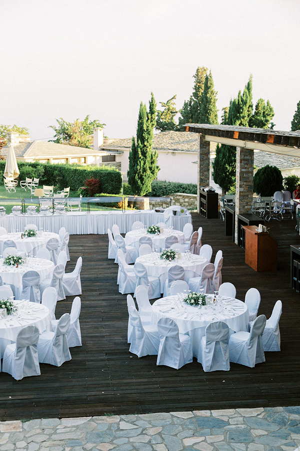 romantic-summer-wedding-volos-white-roses-olives_25