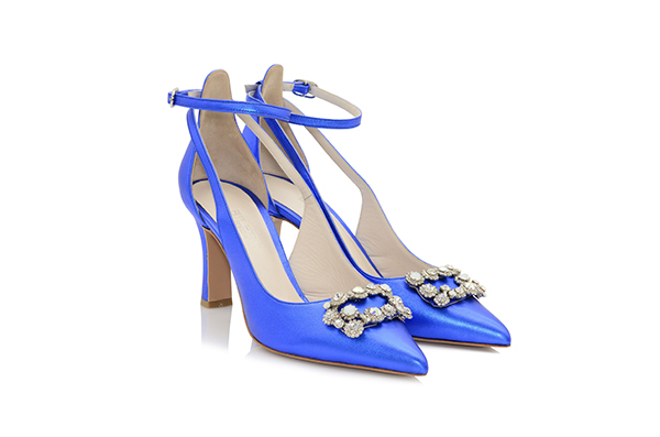 stylish-bridal-shoes-with-color-elevate-your-bridal-look_04