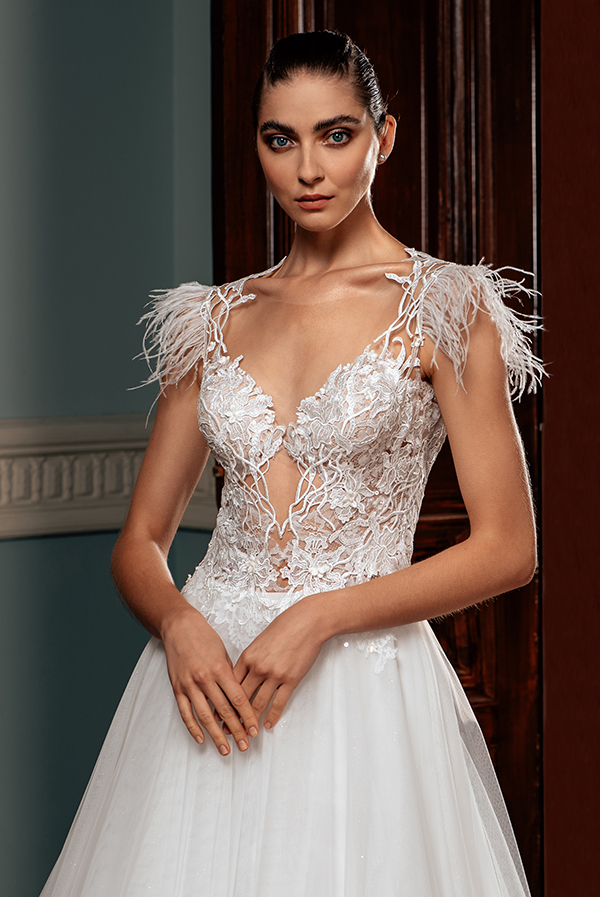 stylish-wedding-dresses-stunning-feminine-bridal-look_03